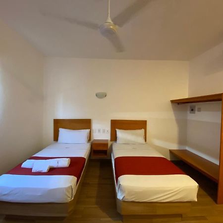 Hotel Lb Manzanillo Εξωτερικό φωτογραφία