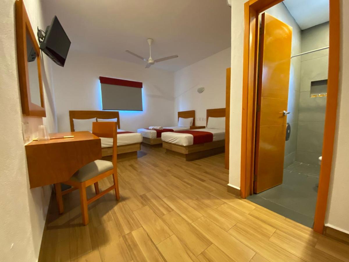 Hotel Lb Manzanillo Εξωτερικό φωτογραφία