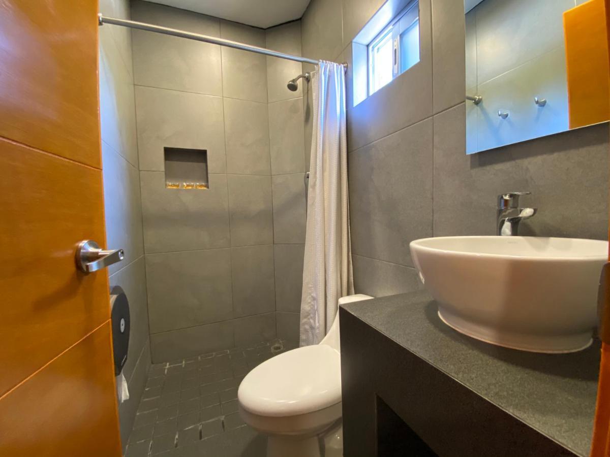 Hotel Lb Manzanillo Εξωτερικό φωτογραφία
