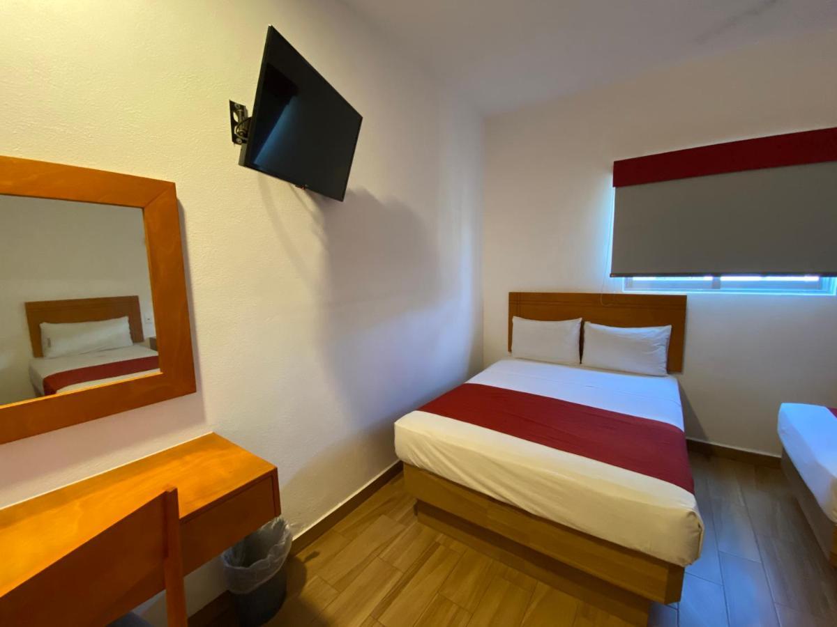 Hotel Lb Manzanillo Εξωτερικό φωτογραφία